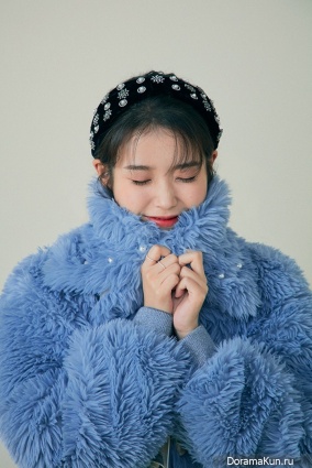 IU