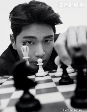Lee Yi Kyung