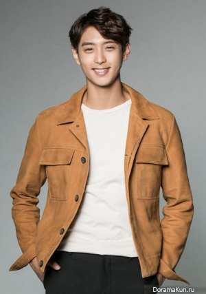 Hyun Woo