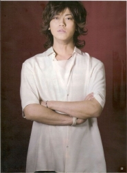 Akanishi Jin en Tarzan Magazine
