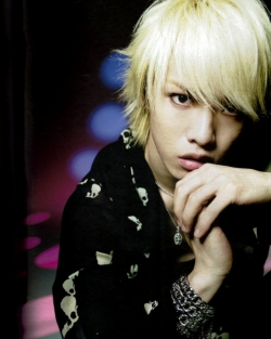 Ogata Hiroto (Alice Nine) для Zy