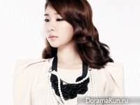Yoon Eun Hye, Yoo In Na, Park Han Byul, Cha Ye Ryun для W Korea 2011
