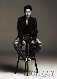 JYJ's Yoochun для High Cut Vol. 6