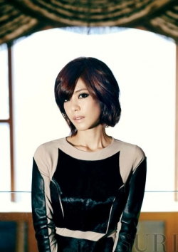 Lee Yoon Ji для Sure January 2012