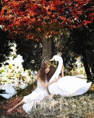 SHINee, SNSD's Seohyun для Vogue Korea December 2009