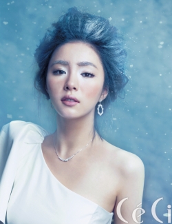 Shin Se Kyung для CéCi December 2012