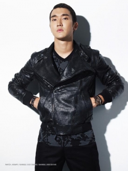 Super Junior's Choi Siwon для Esquire Korea October 2010