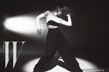 2NE1 (Minzy) для W Korea March 2016