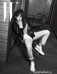 iKON (Bobby) для W Korea March 2016