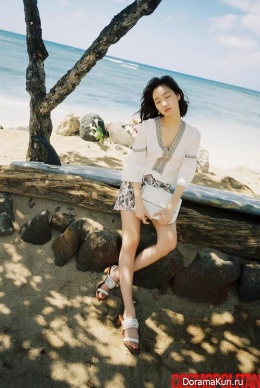 Kim Go Eun для Cosmopolitan April 2016