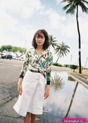 Kim Go Eun для Cosmopolitan April 2016