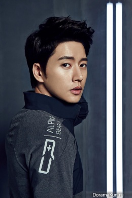 Park Hae Jin для Center Pole S/S 2016