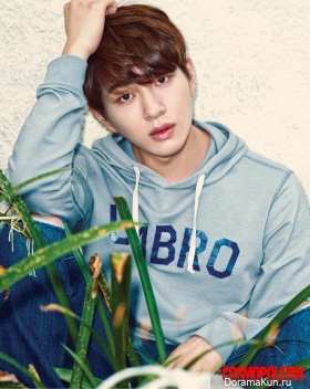 SHINee (Onew) для Cosmopolitan May 2016
