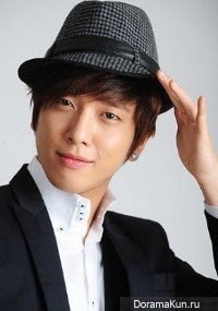 Jung Yong Hwa