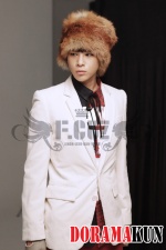 Lee-U