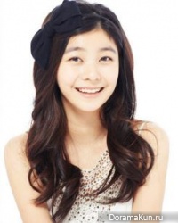 Kim Yoo Ri
