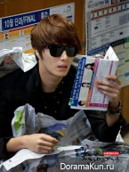 Flower Boy Ramen Shop