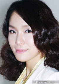 Lee Ji Young