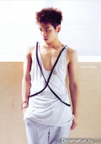 Интервью SHINee для Vogue Girl Magazine (август 2009)
