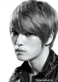 Интервью - JaeJoong (JYJ) ответил на 4 личных вопроса (март 2011)